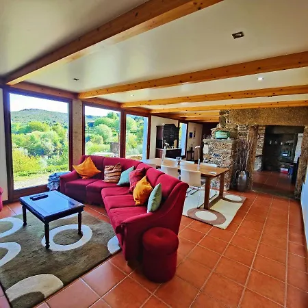 Recanto Do Pinheiro Holiday home Arga de Baixo